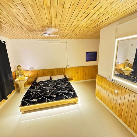 Star Vibes Resort Jari Luaran gambar